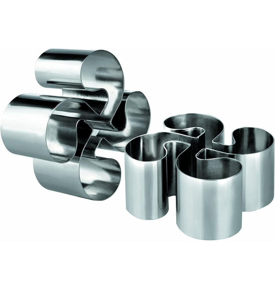 Emporte pièce en inox en forme de croix basque 10 cm