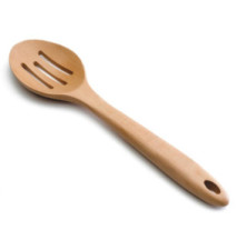 Cuillère Perforee en Bois de Hêtre 30cm